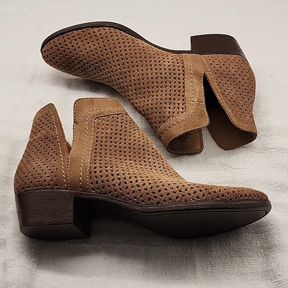LUCKY BRAND BRAYLIE LEATHER PERFORATED SUEDE ANKLE COMFORT BOOT LADIES 9.5 GUC - Picture 10 of 16